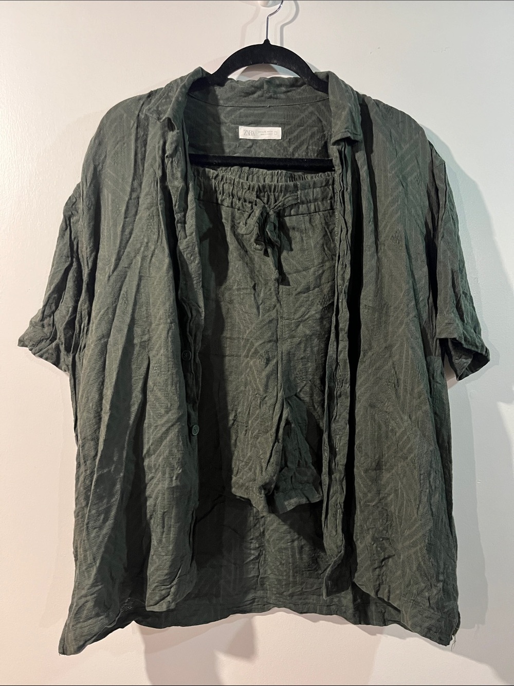 Zara Mens Short-Sleeve Button-Down Shirt and Shorts Set in Dark Olive